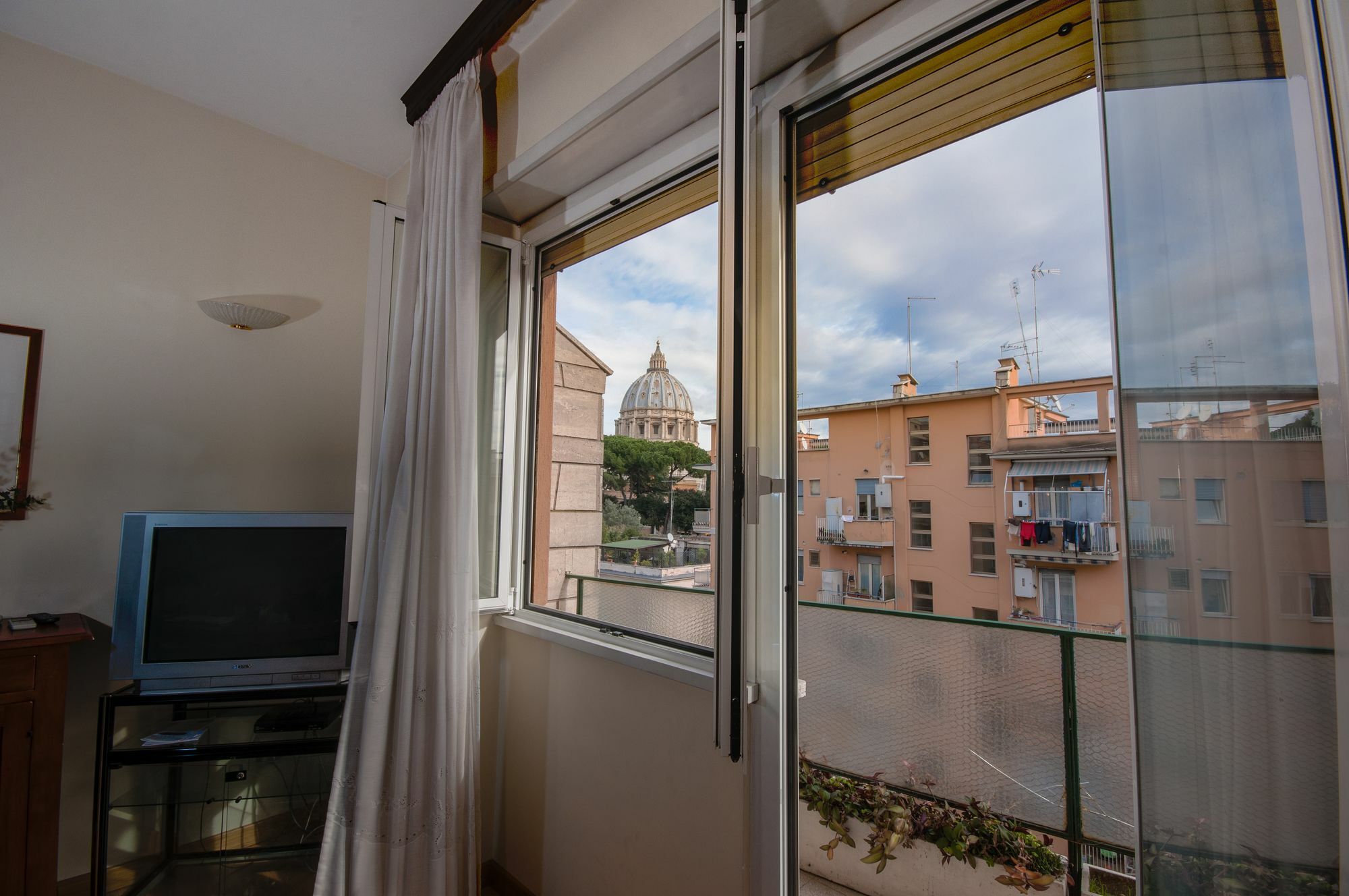 Vatican Stemar Apartment Рим Экстерьер фото
